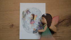 Maya Fee + Postkarte